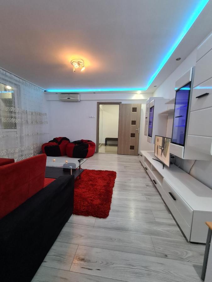 Апартаменты Apartament Ultra Central 1 Хунедоара Экстерьер фото